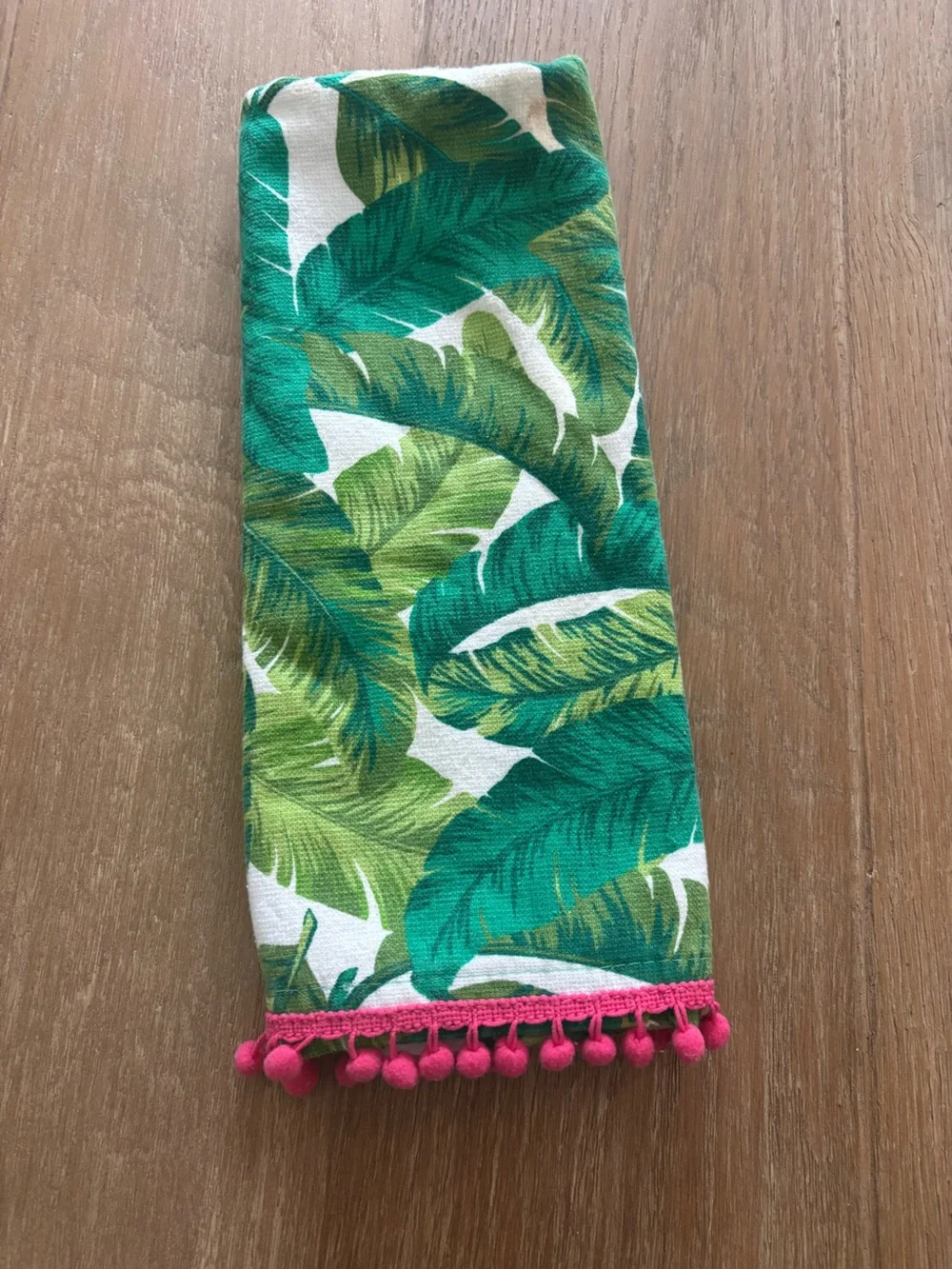 Pineapple Kitchen Towel with Green Leaf Top set